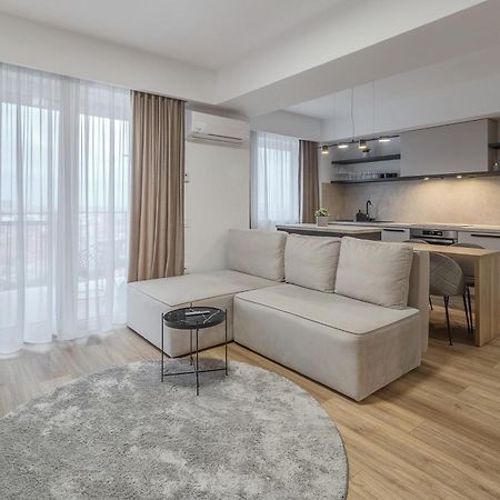 Modern Muse Apartment Oradea Buitenkant foto