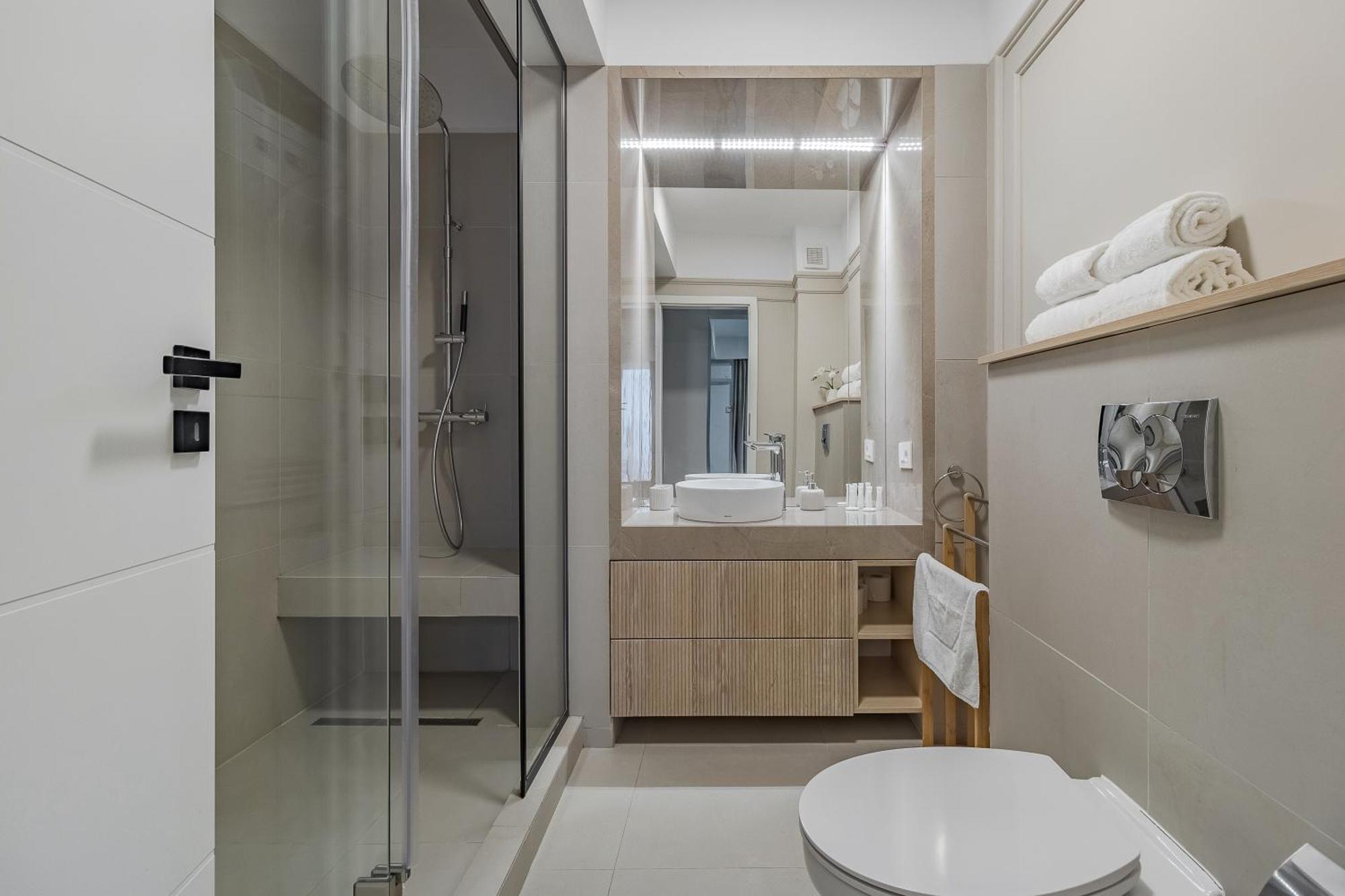 Modern Muse Apartment Oradea Buitenkant foto