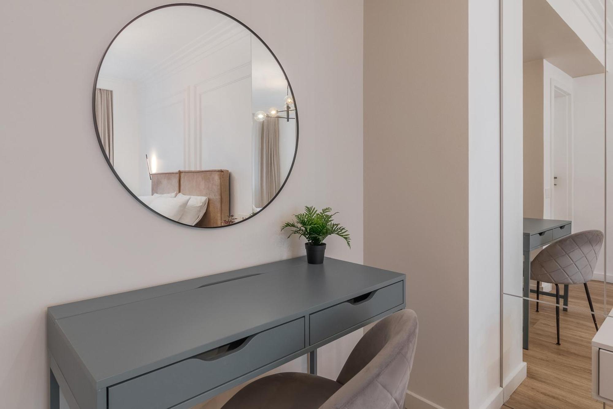 Modern Muse Apartment Oradea Buitenkant foto